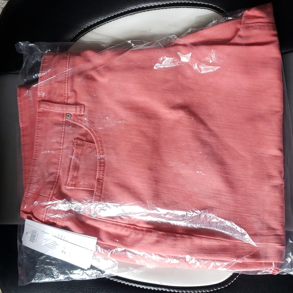 Chicos Girlfriend shorts